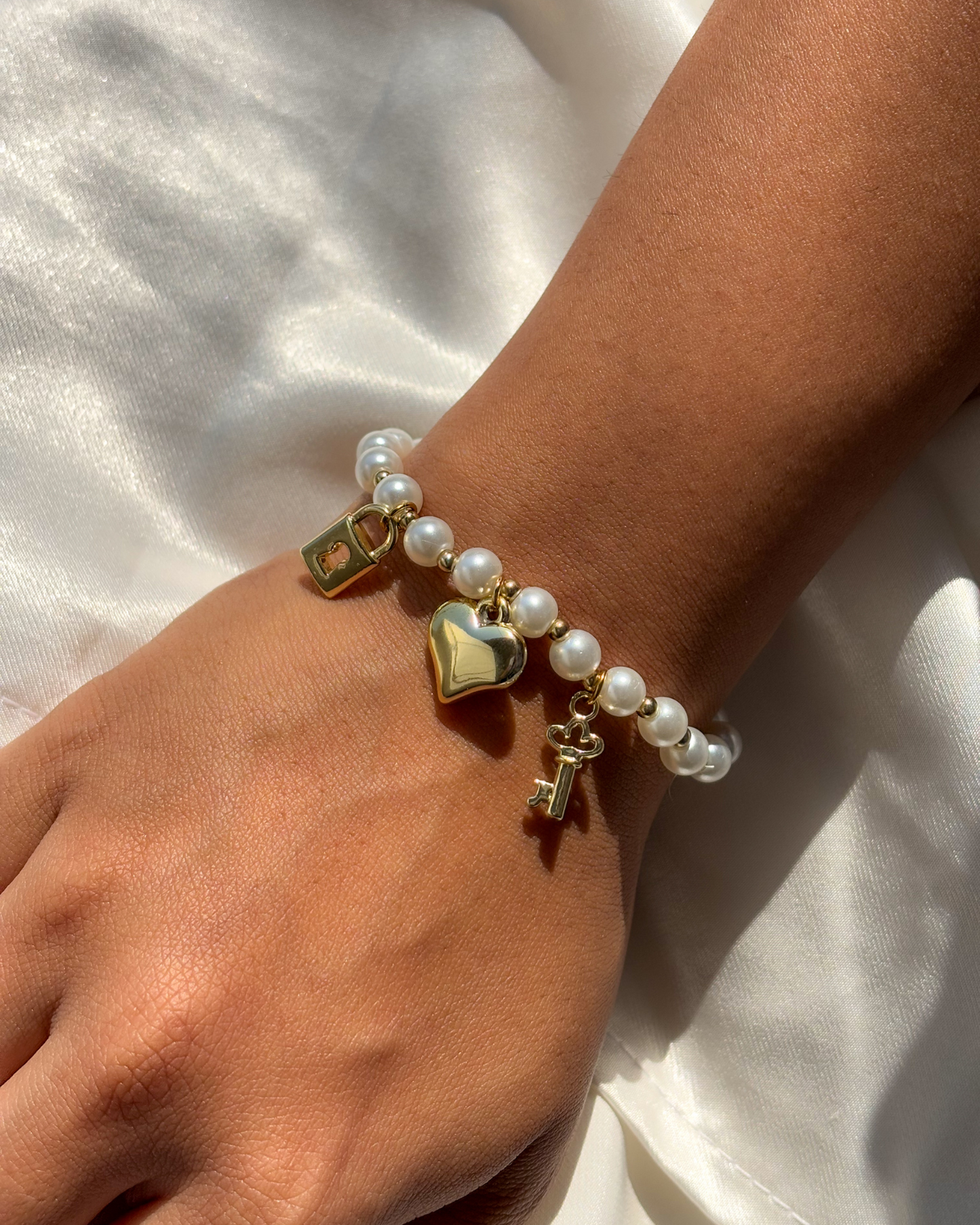 Pearl Charm Bracelet | Anti-Tarnish