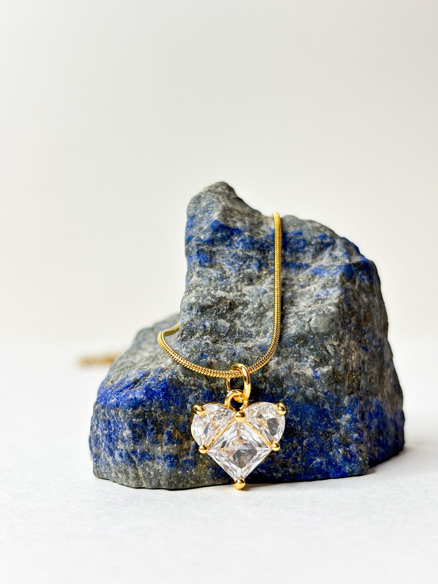 White Heart Stone Pendant Necklace - 18K Gold Plated | Waterproof | Anti-Tarnish