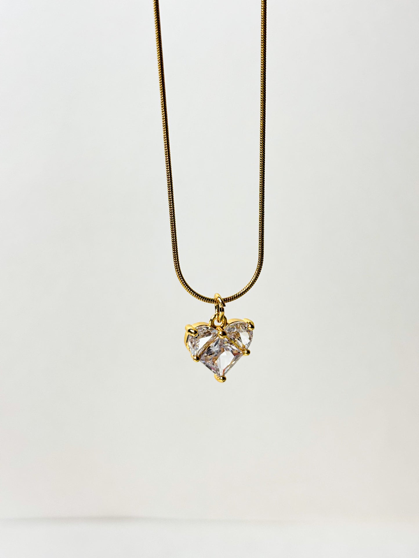 White Heart Stone Pendant Necklace - 18K Gold Plated | Waterproof | Anti-Tarnish