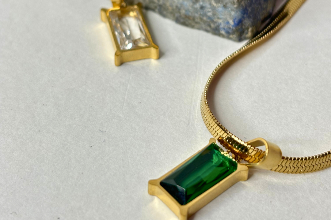 Snake Chain Necklace with Emerald Pendant - 18K Gold Plated | Waterproof | Anti-Tarnish