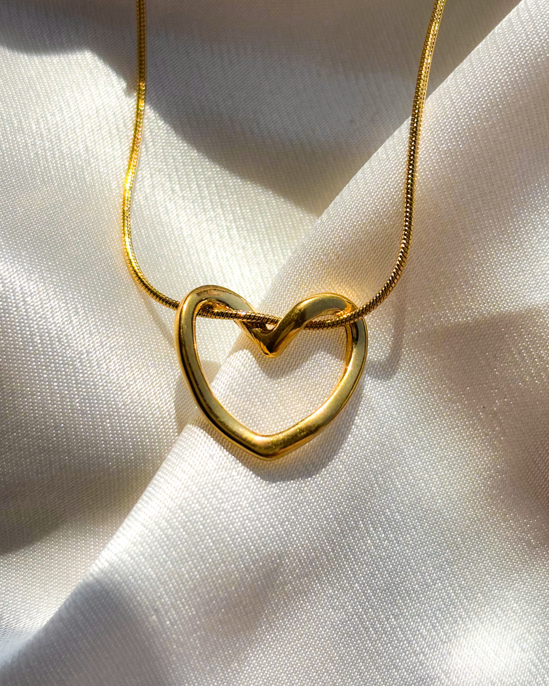 Heart In Harmony Necklace  - 18K Gold Plated | Waterproof | Anti-Tarnish