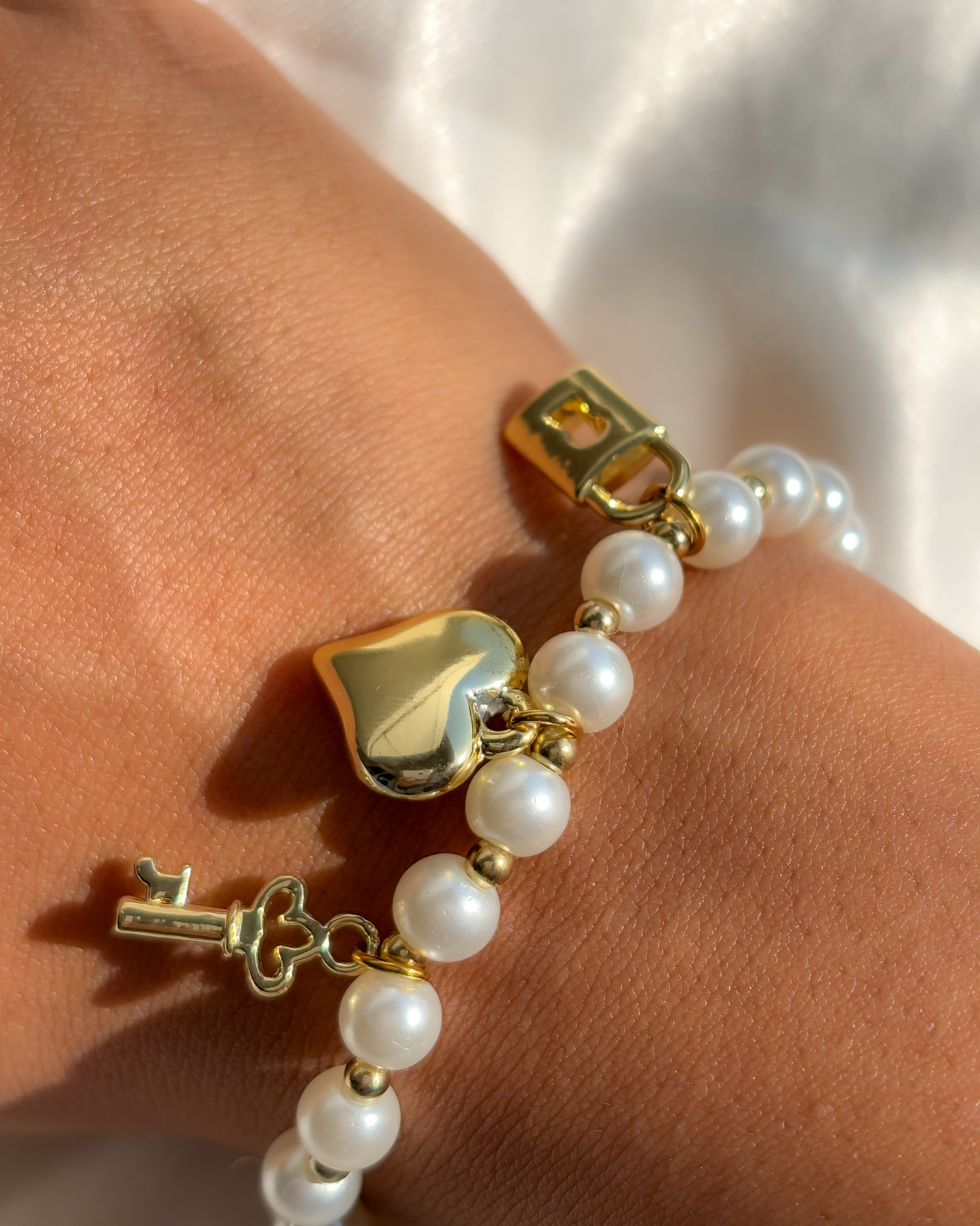 Pearl Charm Bracelet | Anti-Tarnish
