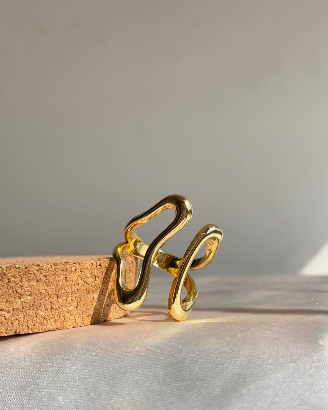 Asymmetrical Ring  -  18K Gold Plated | Waterproof | Anti-Tarnish
