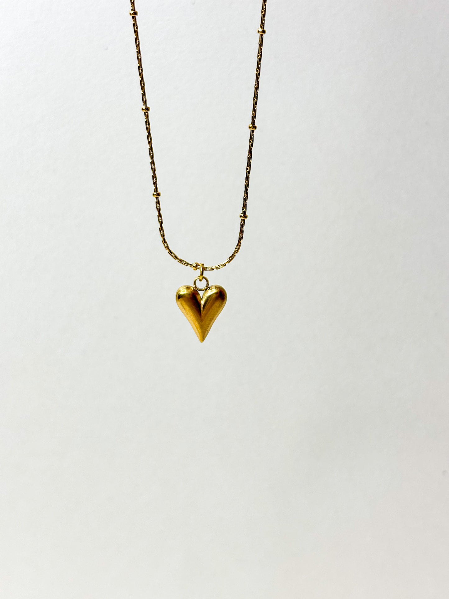 Heart Pendant Necklace - 18K Gold Plated | Waterproof | Anti-Tarnish