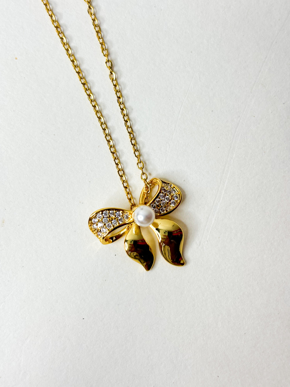 Bow Necklace - 18K Gold Plated | Waterproof | Anti-Tarnish