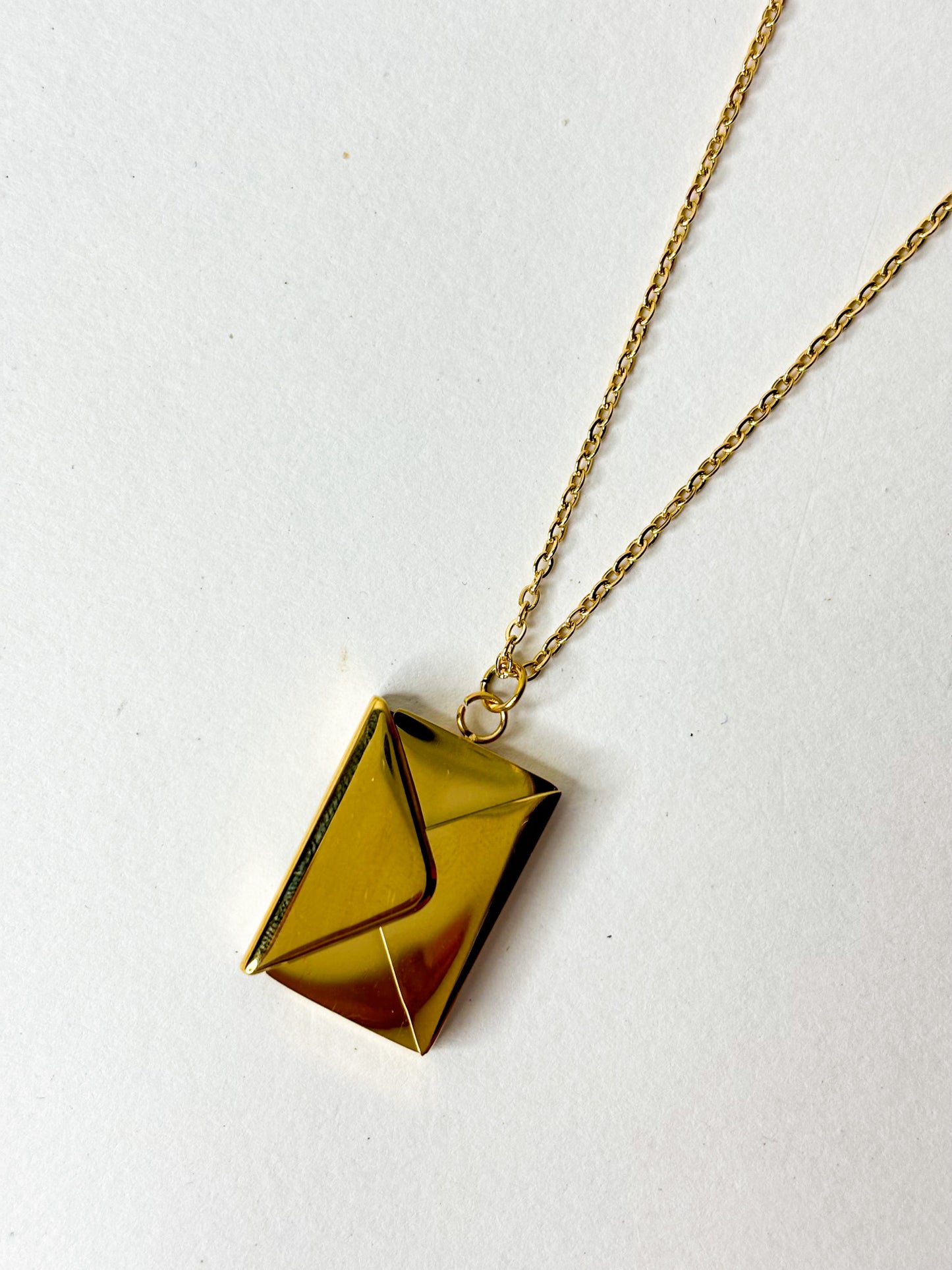 Envelope Pendant Necklace - 18K Gold Plated | Waterproof | Anti-Tarnish