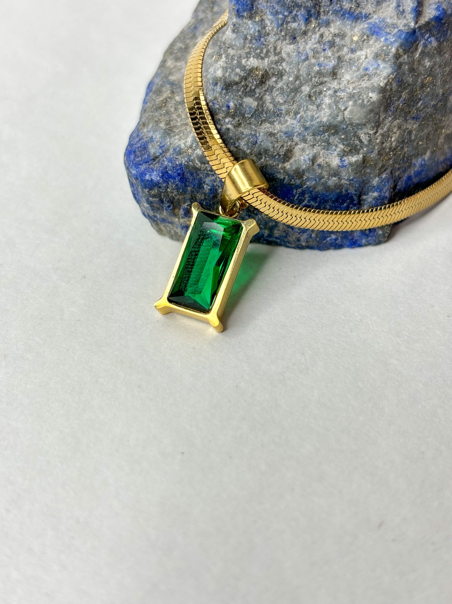 Snake Chain Necklace with Emerald Pendant - 18K Gold Plated | Waterproof | Anti-Tarnish