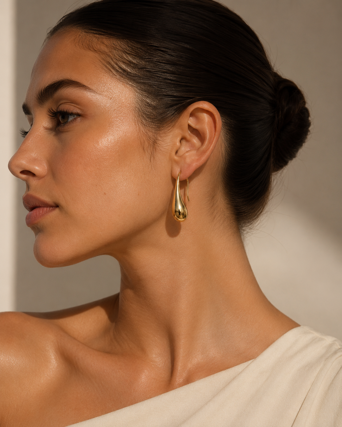 Minimal gold earrings for daily wear